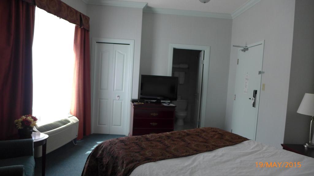The Bridgeport Inn Fort Mcmurray Værelse billede