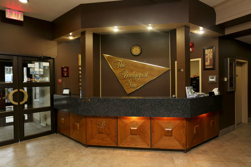 The Bridgeport Inn Fort Mcmurray Eksteriør billede